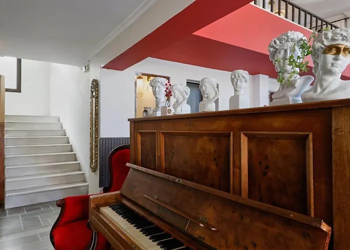 Afroditi Arhontiko Hotel *